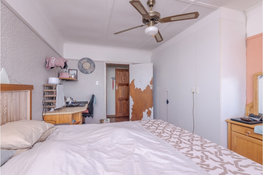 2 Bedroom Property for Sale in Seaforth Western Cape